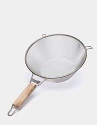 Small Deep Frying Strainer Wooden Hand